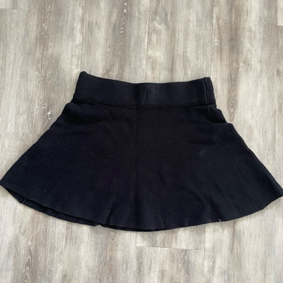 Aritzia Talula Flared a-line skirt black medium - Picture 4 of 9